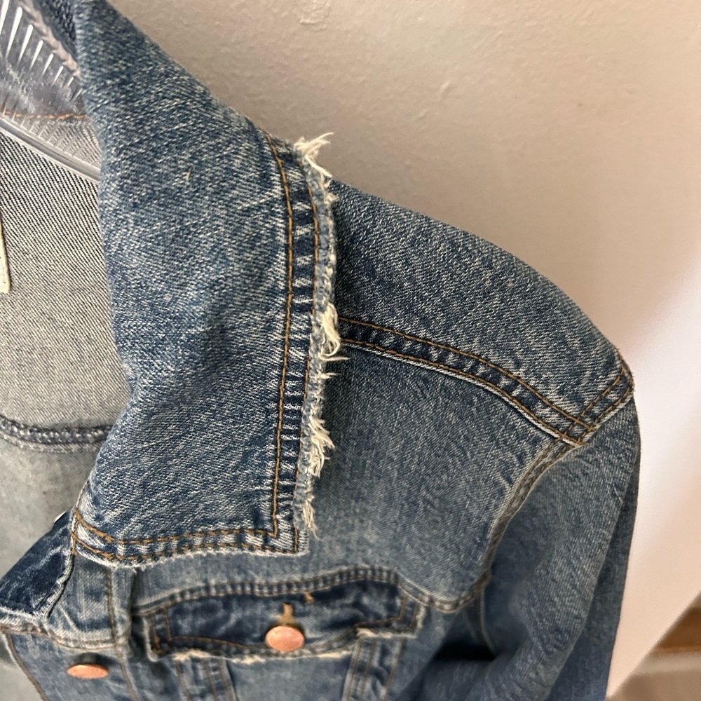 Universal Thread Denim Jacket - Picture 4 of 4
